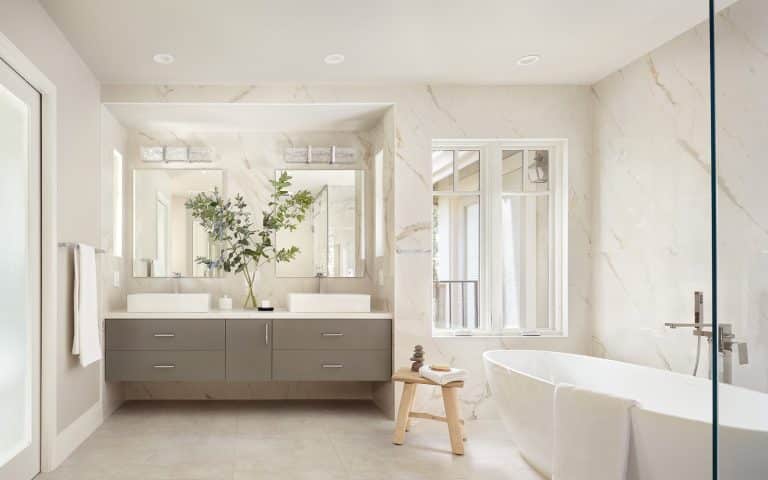 Home remodel in Los by Baron Construction & Remodeling
